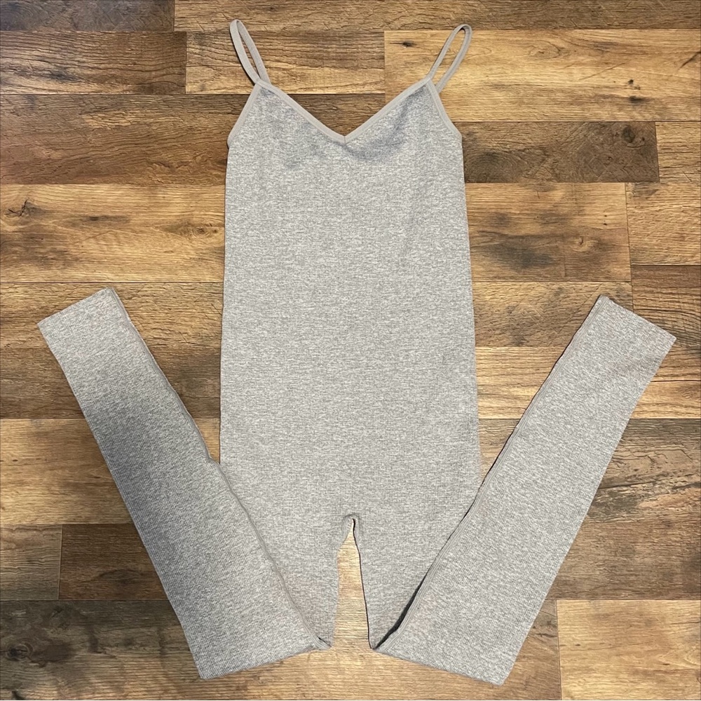 Hatch Heather Gray Maternity Set - image 2